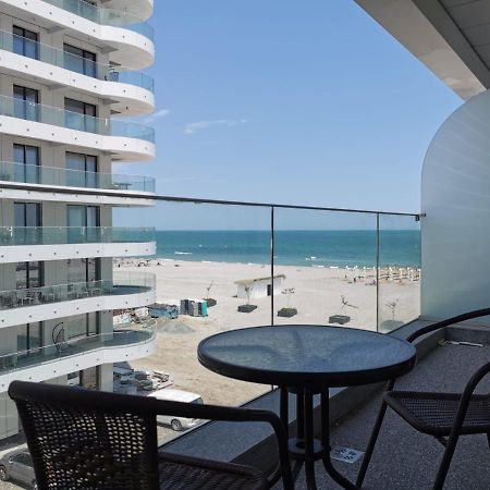 Studio Sea One Beach Apartment Mamaia Exterior photo